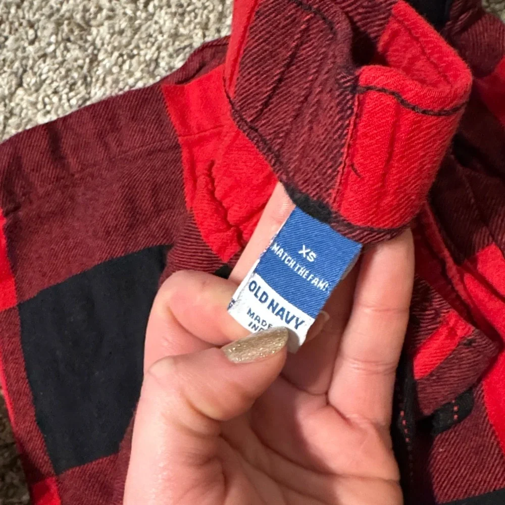 Old Navy Plaid Flannel Pajama Set - Picture 3 of 3
